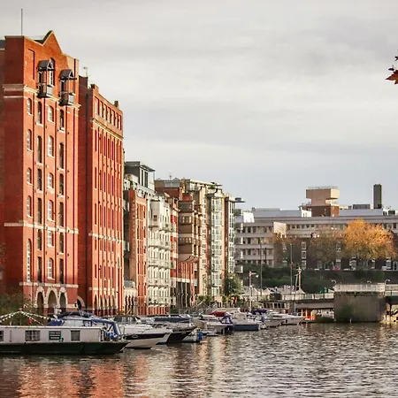 Appartement Elegant 2-bed Luxury - Prime Location Bristol