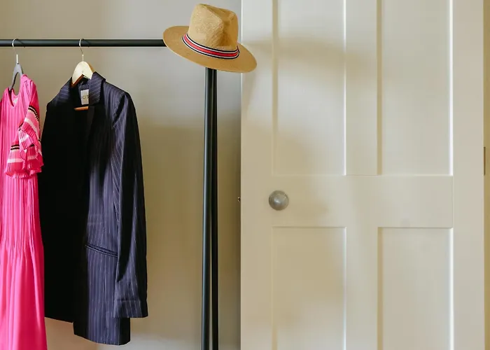 아파트 Elegant 2-bed Luxury - Prime Location *