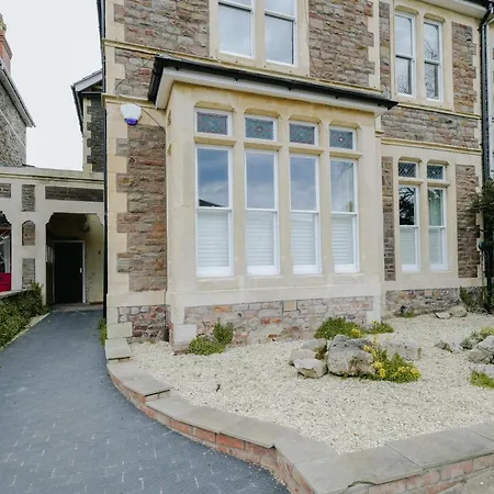 Elegant 2-bed Luxury - Prime Location 브리스틀